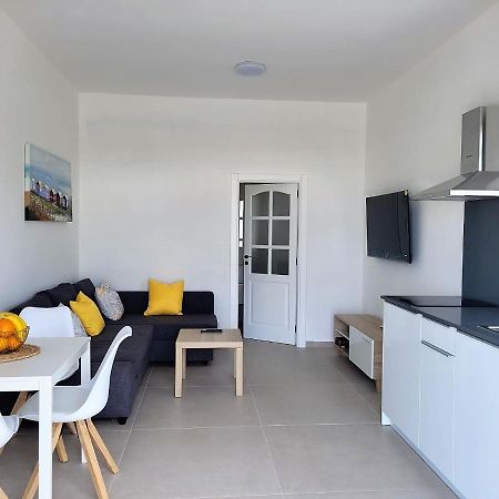 Apartamentos Falcon Tinajo Eksteriør billede