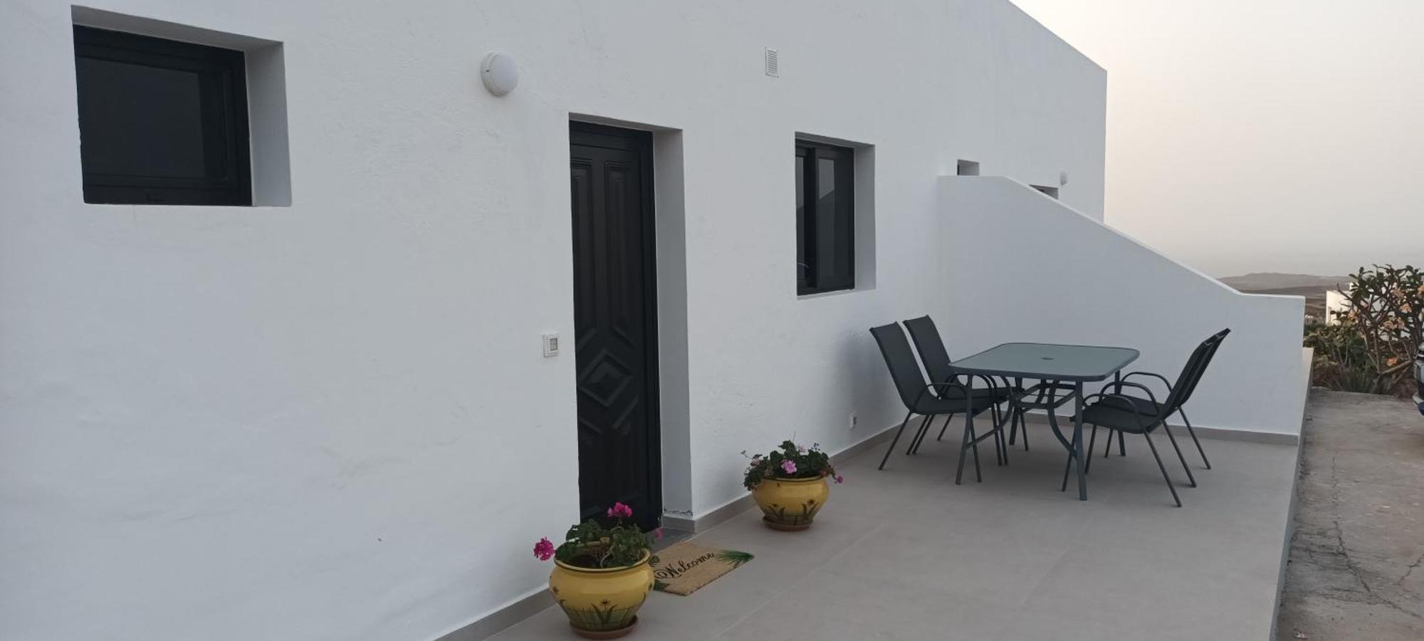 Apartamentos Falcon Tinajo Eksteriør billede